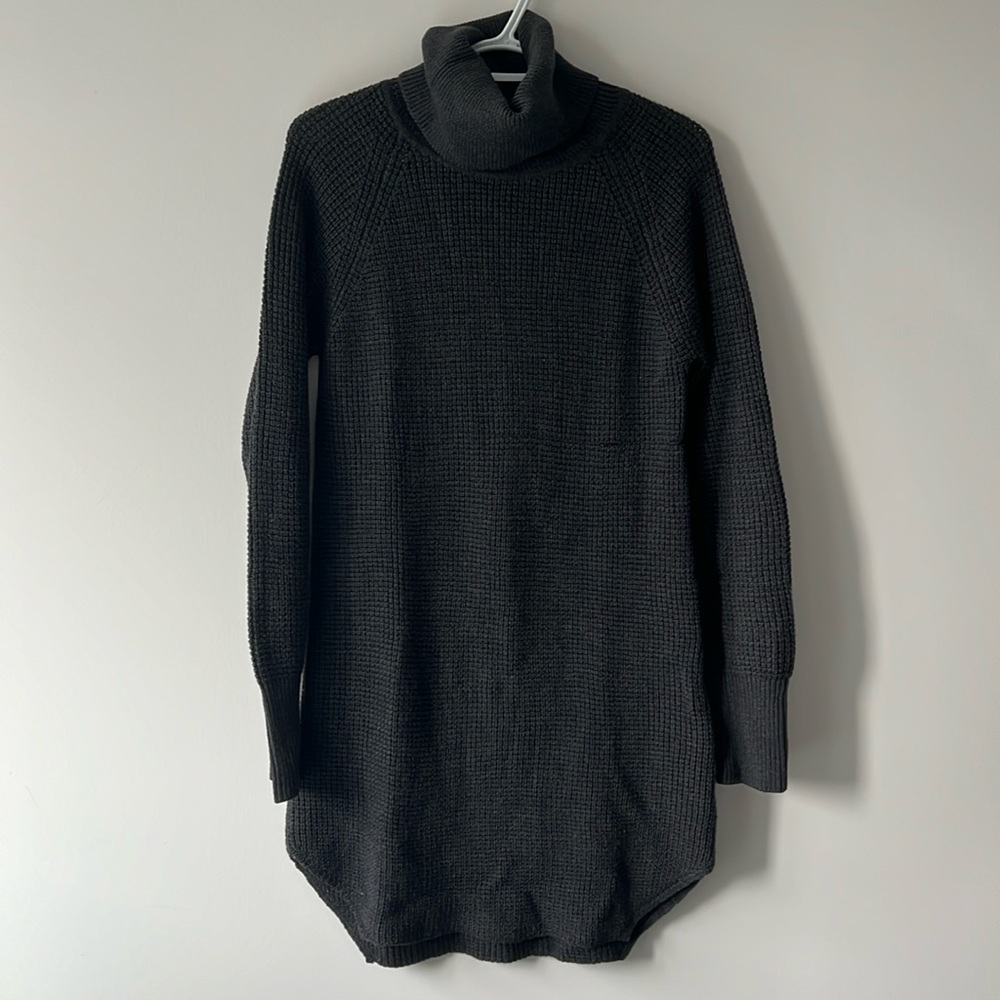 Wilfred free turtleneck sweater dress size small